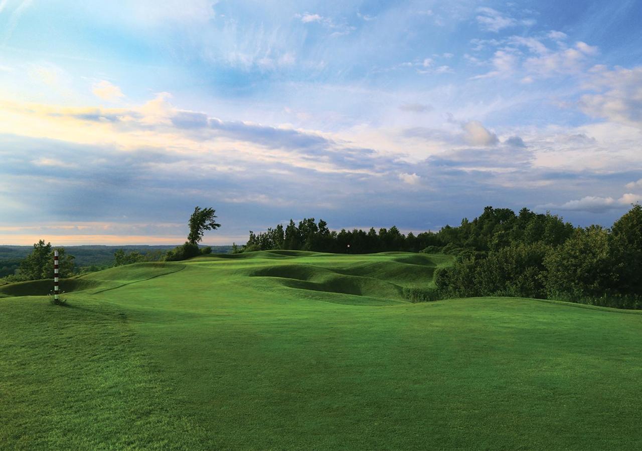 Hockley Valley Resort Orangeville Exterior photo