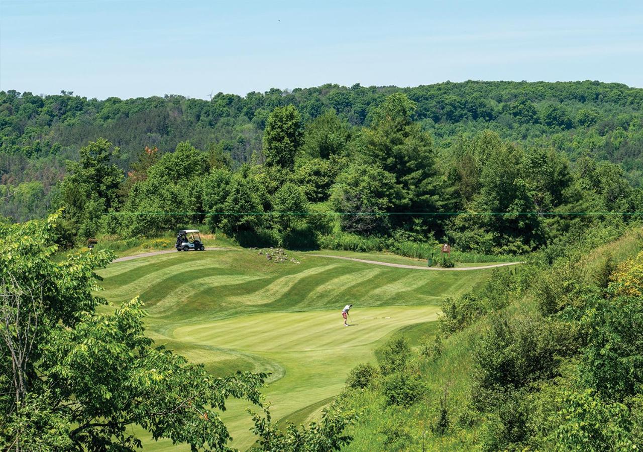 Hockley Valley Resort Orangeville Exterior photo