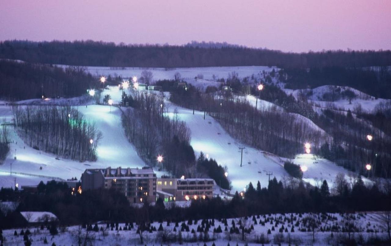 Hockley Valley Resort Orangeville Exterior photo